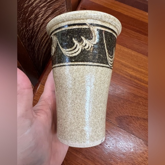 Vintage Midcentury Modern Vase - Picture 7 of 10